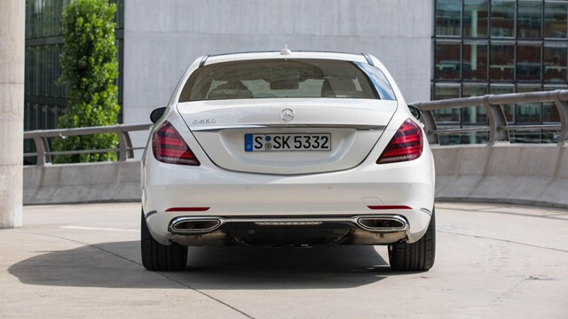 Đuôi xe Mercedes-Benz S-Class S560 2020