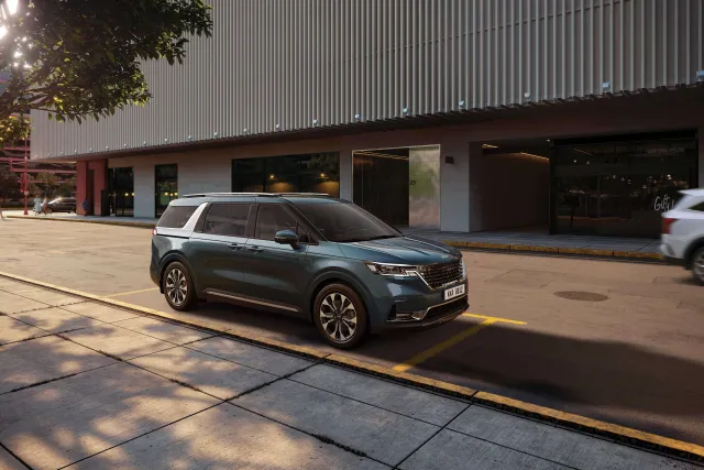 Ngoại thất của xe Kia Carnival